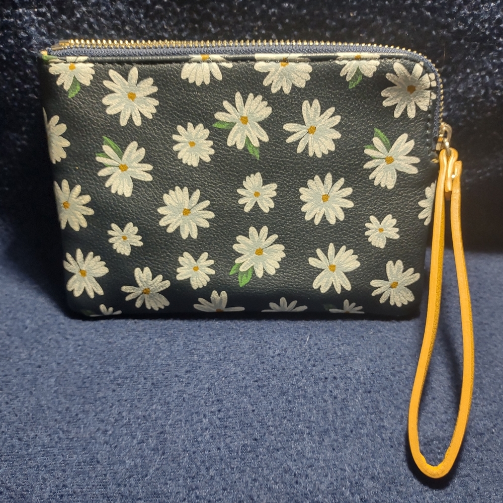 Old navy Daisy print and Navy Blue wristlet